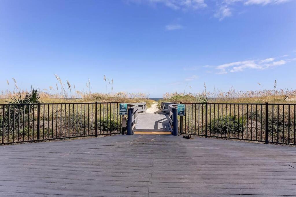Oceanfront Retreat With A Remarkable View. New! เฟอร์นันดินาบีช ภายนอก รูปภาพ