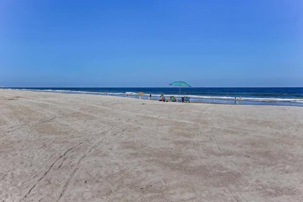 Oceanfront Retreat With A Remarkable View. New! เฟอร์นันดินาบีช ภายนอก รูปภาพ